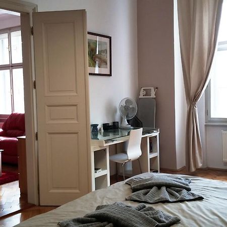 Apartment Balbinova Prague Room photo
